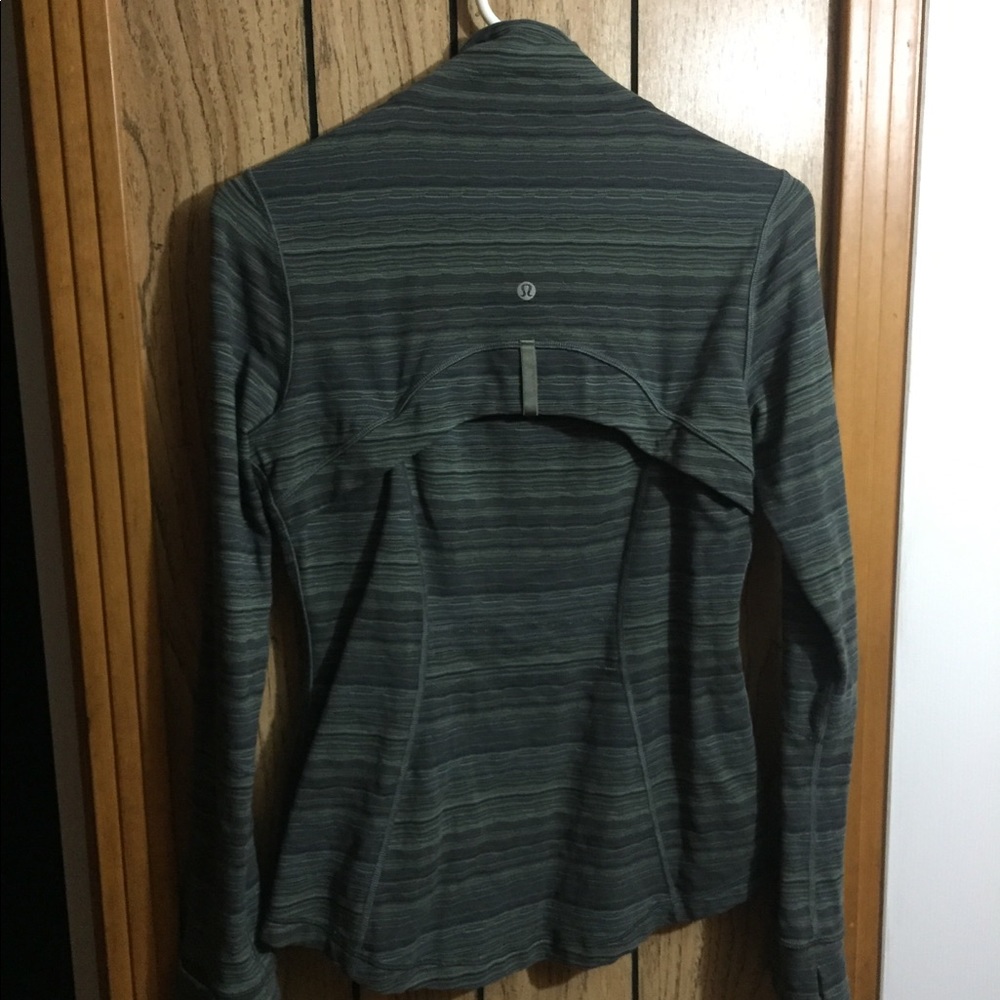 Lululemon define jacket medium - Picture 6 of 8